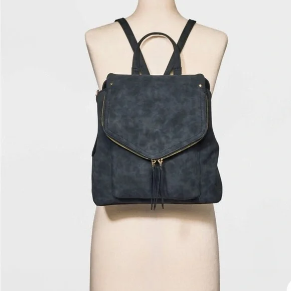 Tonni triple compartment backpack by violet ray - Picture 4 of 8